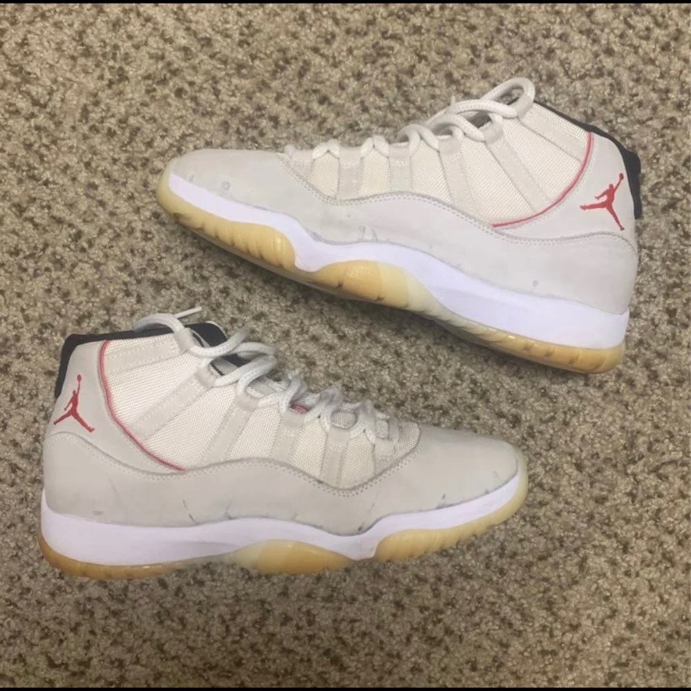 Jordan 11 Platinum Tint